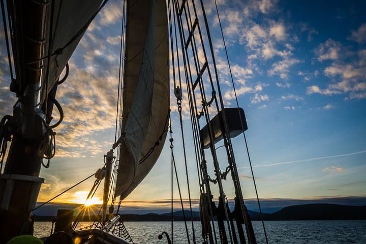 Camden Sunset Sail on the Appledore II — Penobscot Bay Windjammer photo 3