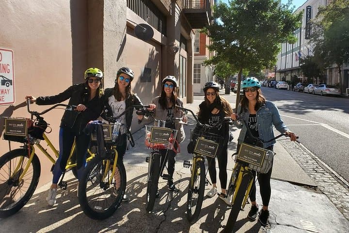New Orleans French Quarter & Garden District Bike Tour — 3-Hour Guided Ride photo 5