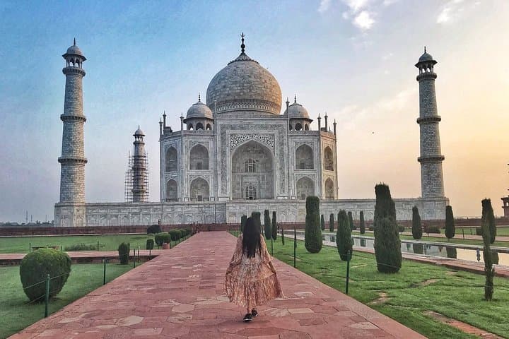 Private Car from Delhi to Taj Mahal: Full-Day Guided Visit photo 3