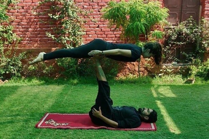 Morning and Evening Yoga in Jaipur: Traditional Hatha, Prenatal Classes & Wellness Sessions photo 4