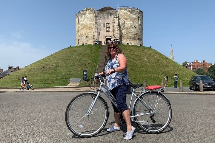 Explore York by Bike: 2-Hour Guided Cycle Around the City Walls photo 6