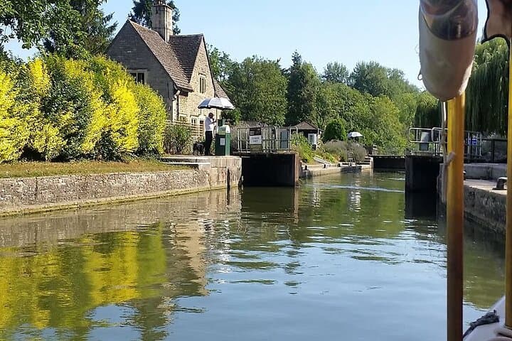 Oxford River Thames Afternoon Tea Cruise — 90-Min Sightseeing with Scones photo 5