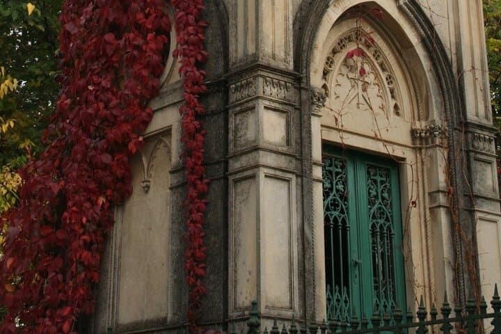Darkside Tour of Bucharest — Small-Group After-Hours History Walk photo 4