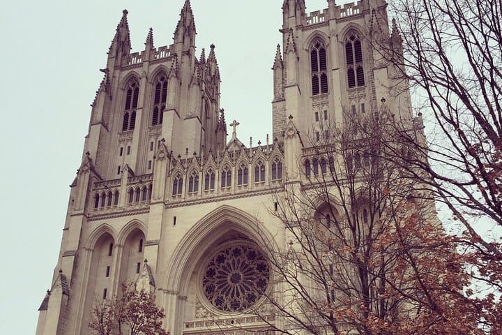 Private Multilingual Washington DC City Tour: Monuments, Neighborhoods & Photo Stops photo 5