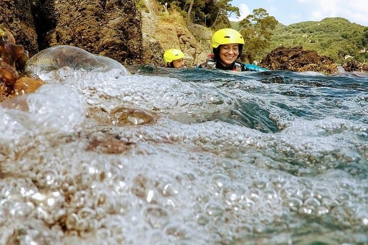 Coasteering Portofino: Intertidal Cliffs, Dives & Sea Trekking photo 5