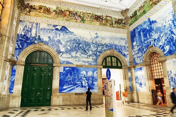 Porto Walking Tour: 4-Hour Historic Center & Port Wine Cellars photo 4