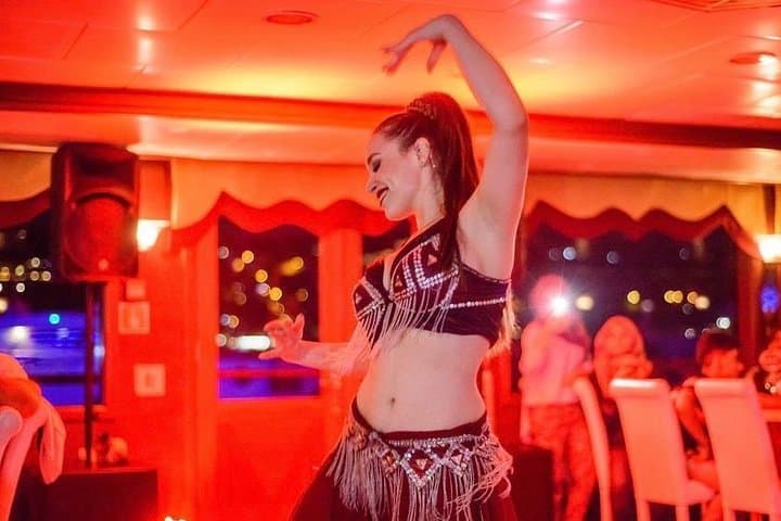 Bosphorus Dinner Cruise: Non‑Alcoholic Nighttime Cruise with Live Turkish Show