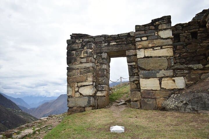 Choquequirao Trek 5-Day: Remote Inca Ruins Hike from Cusco photo 5