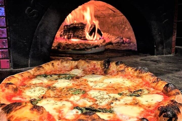 North End Pizza & Freedom Trail Walking Tour: Boston History and Pizza Tasting