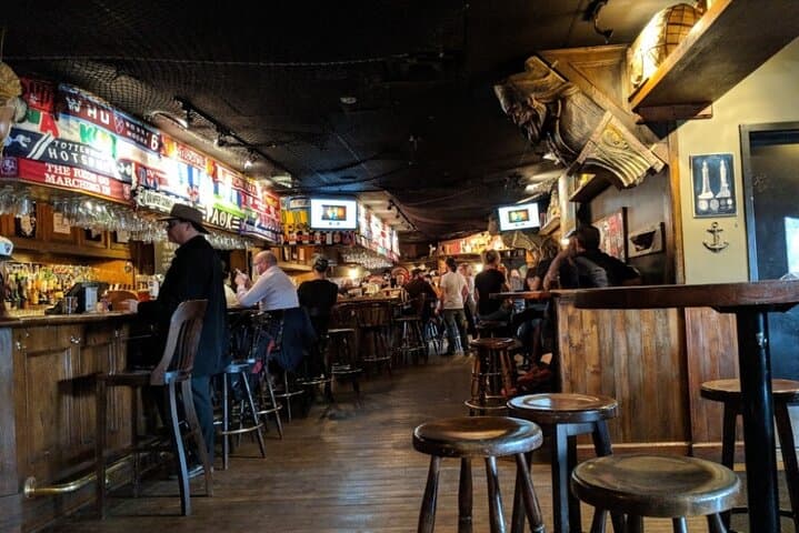 Calgary Bar Hunt: App-Led Scavenger Bar Crawl Through Downtown photo 6