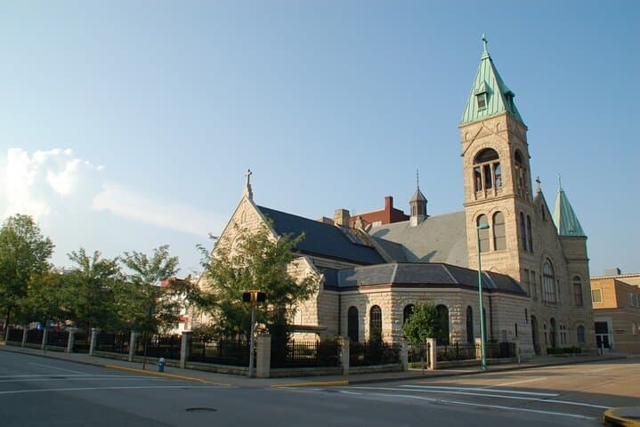 Charleston Scavenger Hunt: Discover West Virginia’s Cultural Crown photo 4