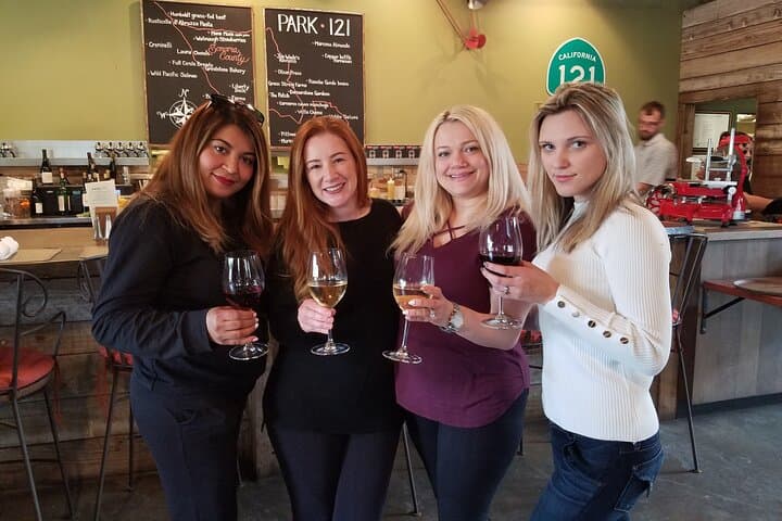 Private 6-Hour Napa & Sonoma Wine Country Tour: Chauffeured Tasting Experience