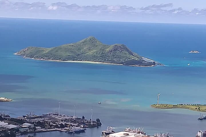 Dans Gallas Trail Hike: Beau Vallon Summit Walk on Mahé, Seychelles photo 6