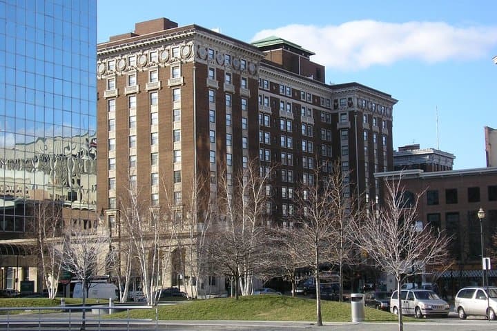 Grand Rapids Scavenger Hunt — Round River City App-Led Adventure photo 4