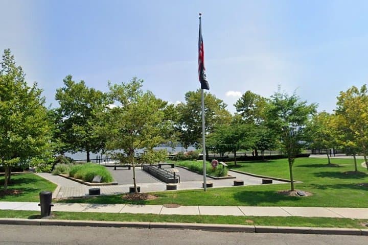 Hoboken Harbor & History Scavenger Hunt — Self-Guided Waterfront Walking Adventure photo 6