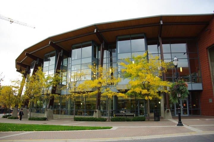 Explore Kelowna on Foot: Self-Guided Art & Waterfront Scavenger Hunt photo 6