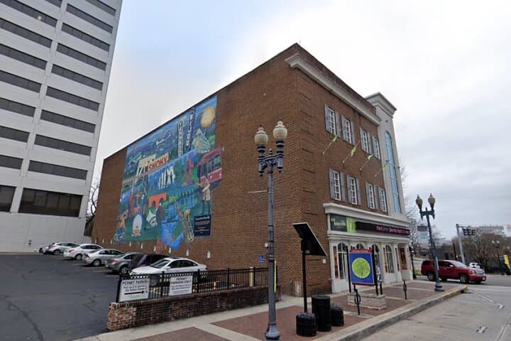 Self-Guided Knoxville Scavenger Hunt: Explore Downtown Landmarks & Hidden Gems photo 5