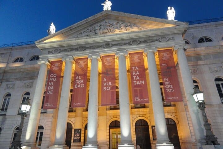 Lisbon Scavenger Hunt — Princes, Poets, Playwrights & Promenades Self-Guided Adventure photo 3