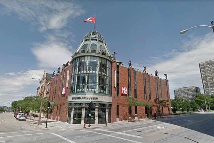 Milwaukee Self-Guided Scavenger Hunt — A Splash of Color: Lakefront to Third Ward photo 4