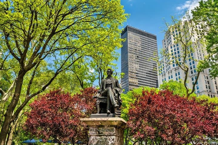 Midtown Park Hopper Scavenger Hunt — Self-Guided Manhattan Walking Adventure photo 5
