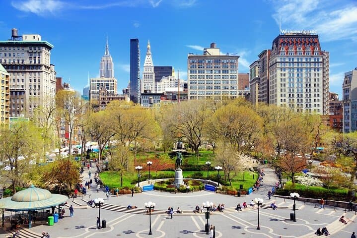 Midtown Park Hopper Scavenger Hunt — Self-Guided Manhattan Walking Adventure photo 6