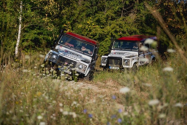 Land Rover Off‑Road Driving Day Near Prague — Full‑Day 4x4 Training photo 3