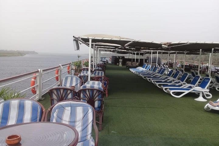 Four-Night Luxor & Aswan Nile Cruise: Temples, Tombs and Nubian Markets photo 4