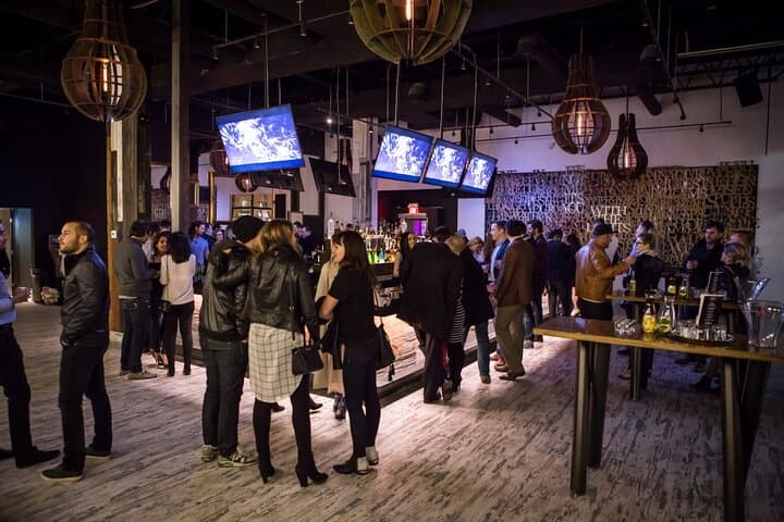 Toronto Bar Hunt: App-Led Scavenger Night Out in Downtown Toronto photo 6