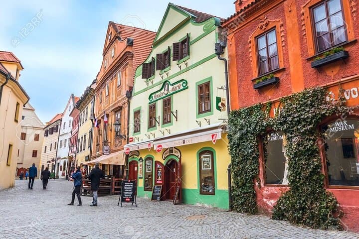 Road to the Wachau: Private Sightseeing Transfer from Český Krumlov to Vienna via Rožmberk, Melk & Dürnstein photo 6