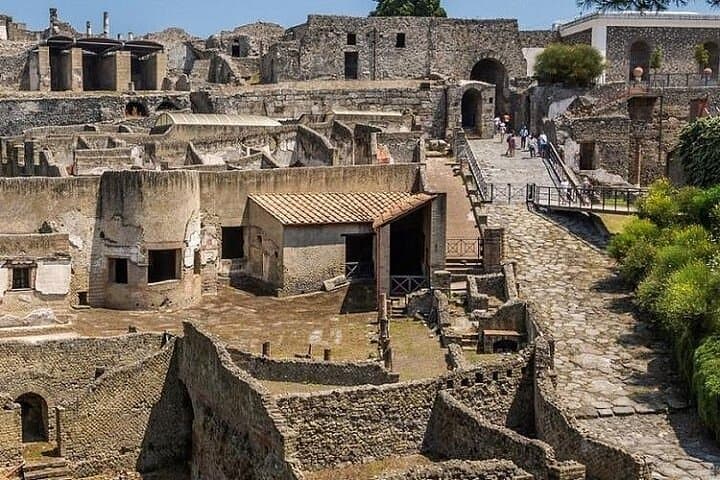 Private Full-Day Pompeii, Mt. Vesuvius & Winery Tour from Naples photo 5