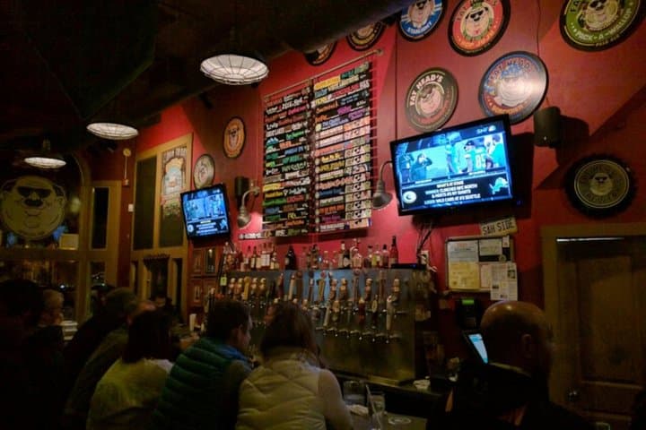 Pittsburgh Bar Hunt: App-Led Carson Street Scavenger Bar Crawl