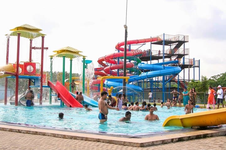 Leisure World Colombo: One-Day Water Park & Amusement Park with Transfer photo 2