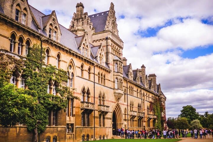 Oxford Self-Guided Walking Tour: University, Architecture & Traditions photo 3
