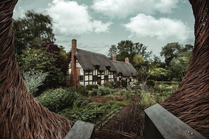 Stratford-upon-Avon Audio Walking Tour: Explore Shakespeare’s Life on Foot photo 4