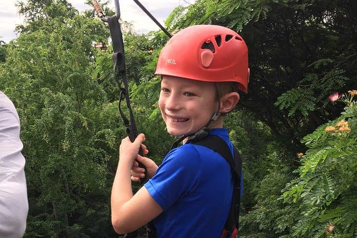 Coral Crater 6-Line Zipline Tour: 2-Hour Jungle Canopy Adventure on Oahu photo 3