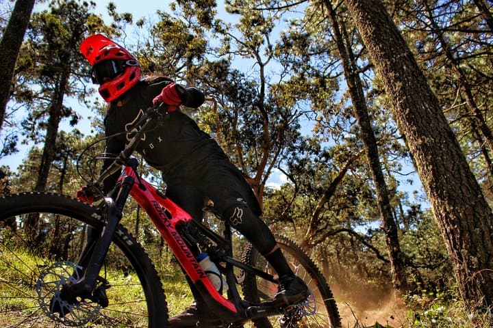 Mountain Biking La Cumbre Ixtepeji: Enduro Trails from Oaxaca City