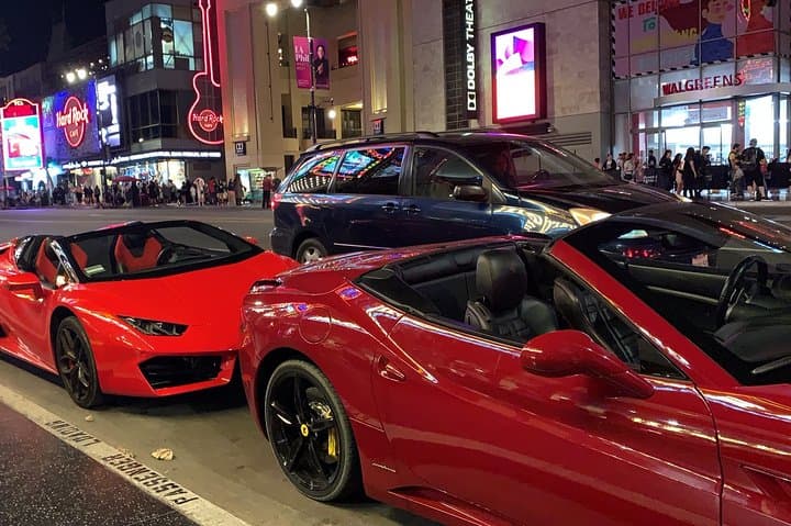 Drive a Lamborghini on Hollywood Boulevard: 20-Minute Exotic Car Experience in Los Angeles photo 3