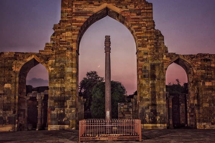 Qutub Minar & Mehrauli Archaeological Park Walking Tour with a Local Storyteller photo 4