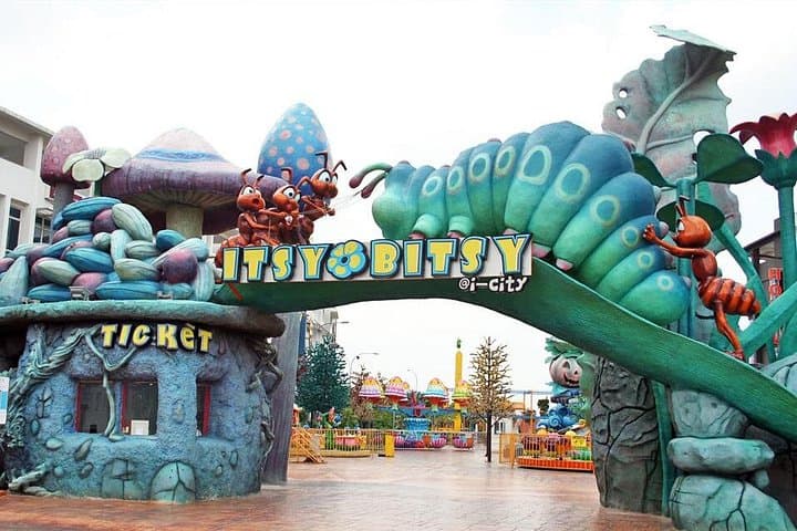 i-City Shah Alam Theme Park: Night Lights, Snow Park & WaterWorld Day Trip photo 4