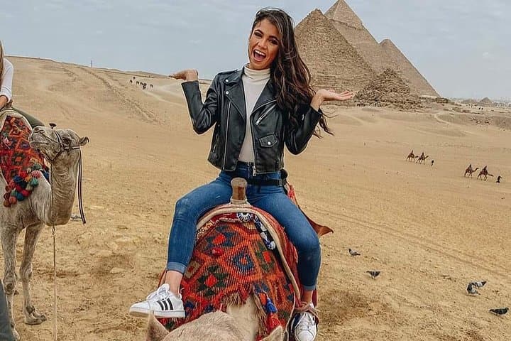 Giza Pyramids Sunrise & Sunset Horse Carriage Ride: Horse and Camel Options photo 5