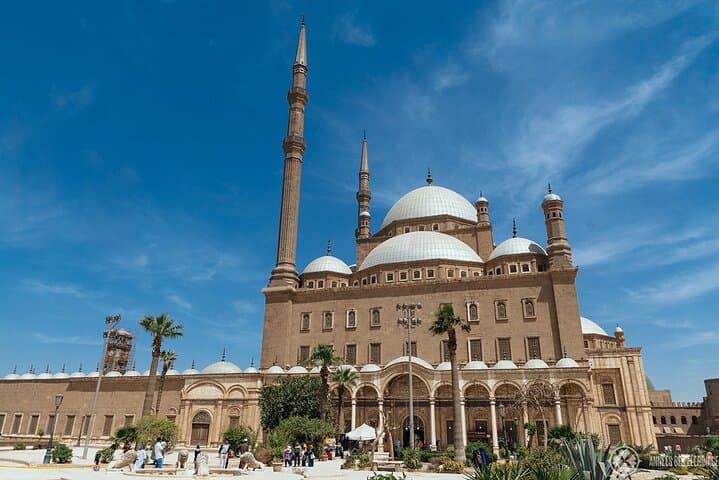 Two-Day Private Tour of Giza, Saqqara & Cairo: Pyramids, Museums, and Bazaar photo 5
