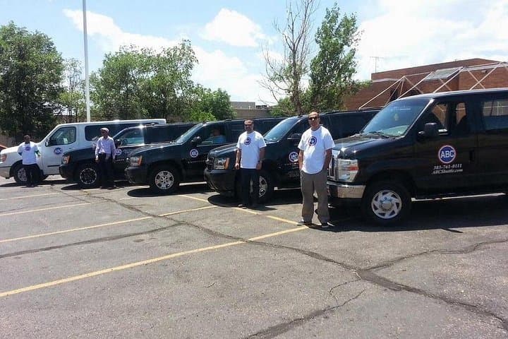 Downtown Denver to Denver International Airport Private Transfer — Nonstop Luxury Service photo 2