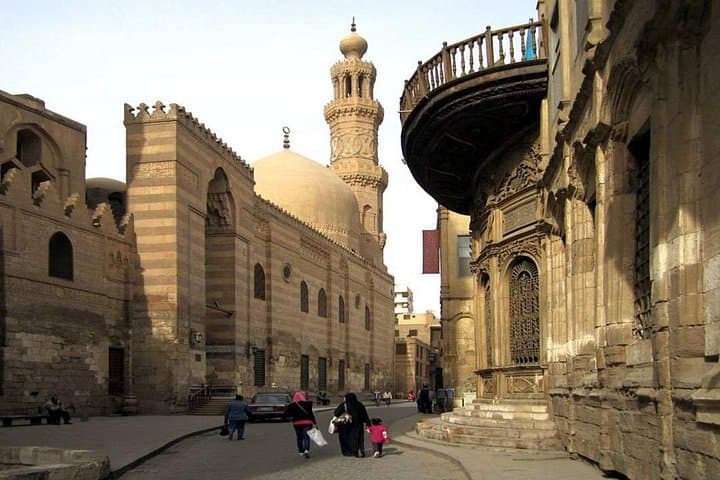 El-Moez Street and Khan El-Khalili Bazaar Walking Tour — Historic Cairo in 4 Hours photo 3
