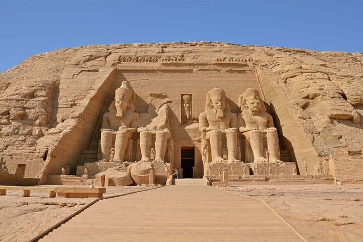 Abu Simbel Day Trip from Aswan — Coach Tour to Ramses II & Nefertari Temples photo 2