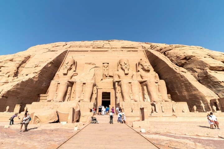 Abu Simbel Day Trip from Aswan — Coach Tour to Ramses II & Nefertari Temples photo 3
