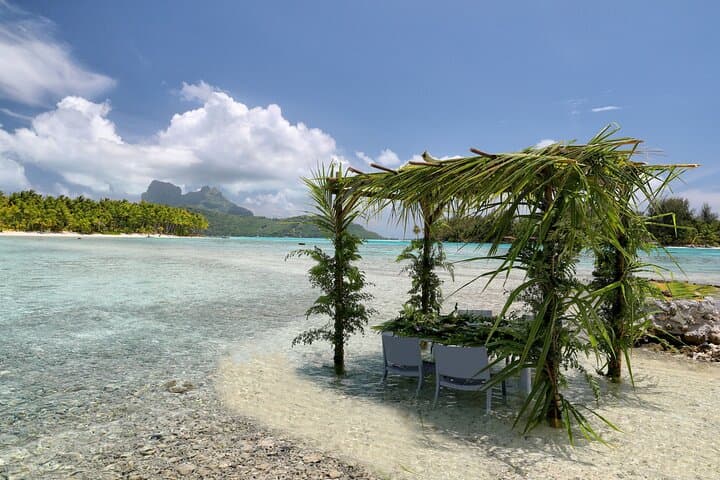 Private Bora Bora Lagoon Cruise and Water Lunch — Snorkel with Rays & Private Islet Barbecue photo 4
