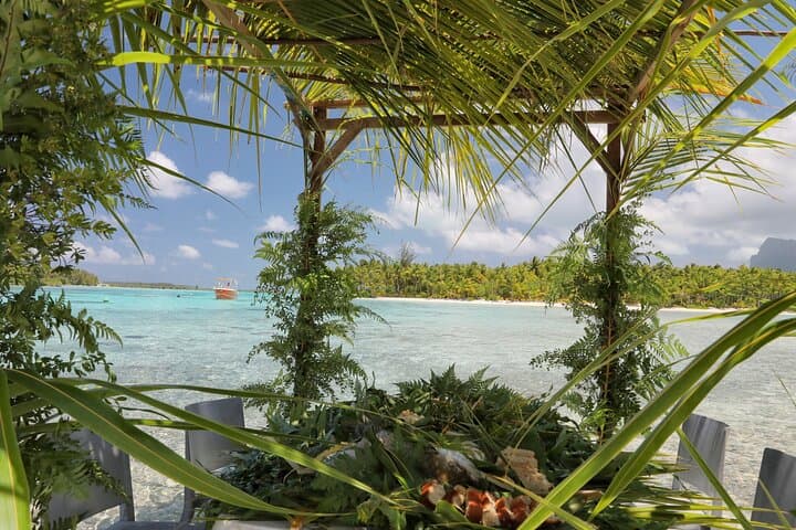 Private Bora Bora Lagoon Cruise and Water Lunch — Snorkel with Rays & Private Islet Barbecue photo 1