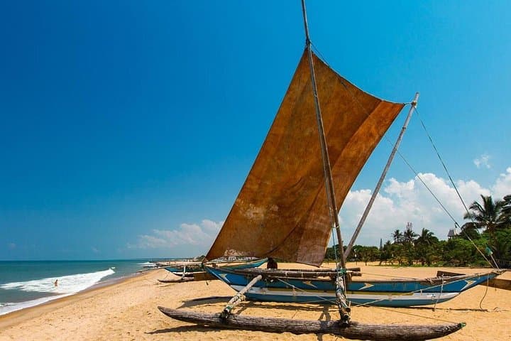 Honeymoon Sri Lanka: 6-Day Private Cultural & Beach Tour photo 2