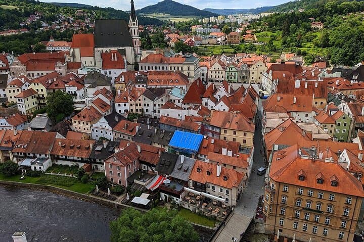Scenic Private Transfer from Cesky Krumlov to Hallstatt: A Comfortable 3‑Hour Drive photo 6