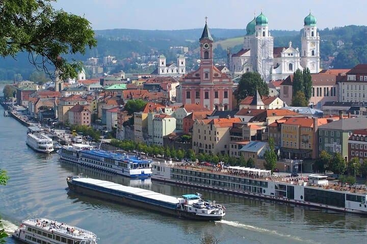 Private Transfer Cesky Krumlov to Passau — Scenic One‑Way Minivan Service photo 6